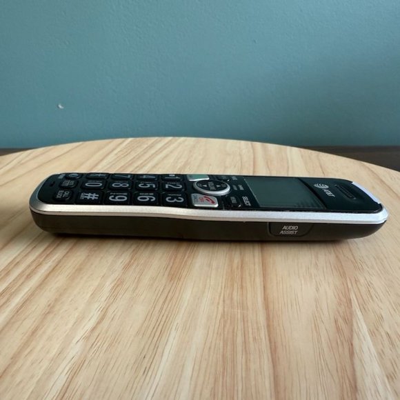 AT&T BL102-2 1 Handset Cordless Answering System w Smart Call Block - Picture 4 of 9